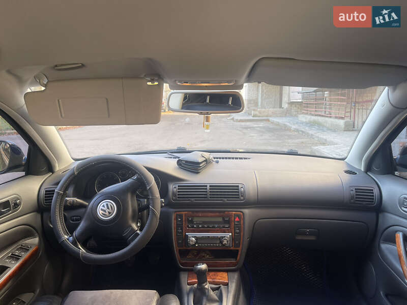 Седан Volkswagen Passat 2004 в Луцке фото 13 Седан Volkswagen Passat 2004 в Луцке