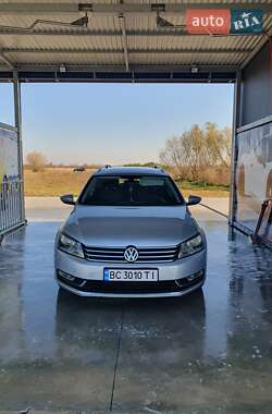 Універсал Volkswagen Passat 2010 в Городку