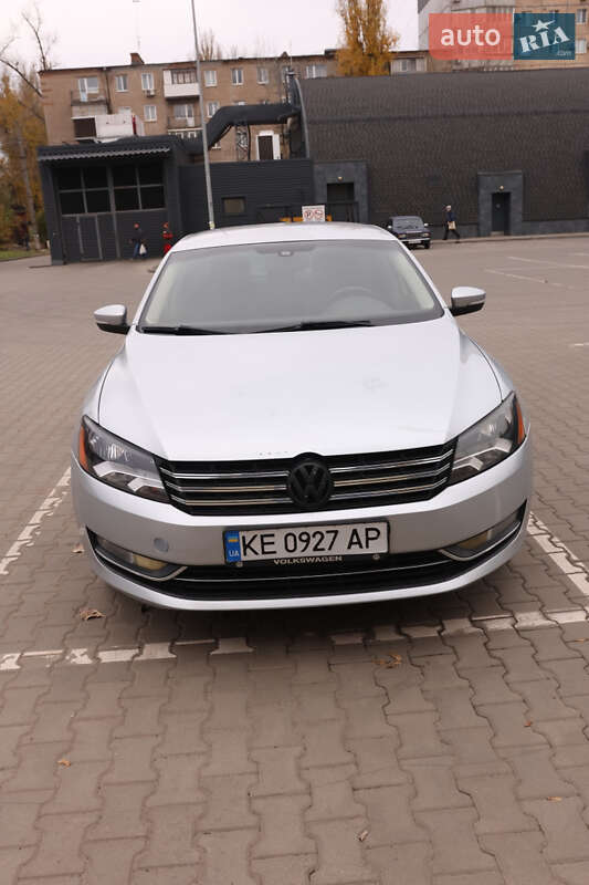 Седан Volkswagen Passat 2014 в Кривом Роге