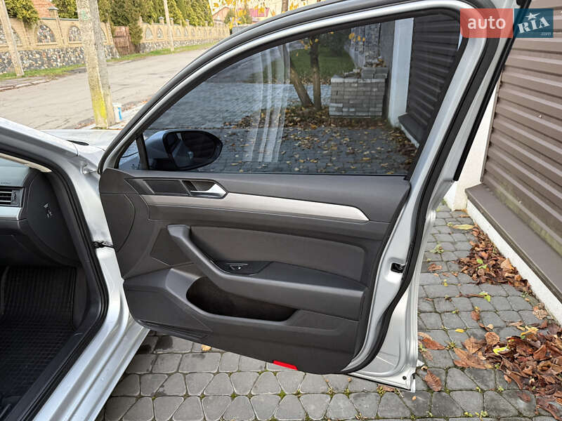 Универсал Volkswagen Passat 2016 в Луцке фото 19 Универсал Volkswagen Passat 2016 в Луцке