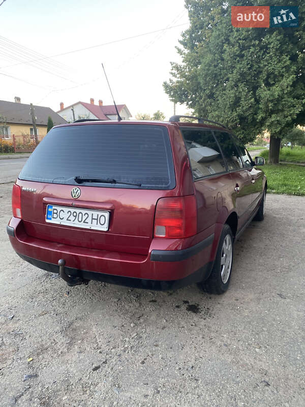 Універсал Volkswagen Passat 1998 в Самборі