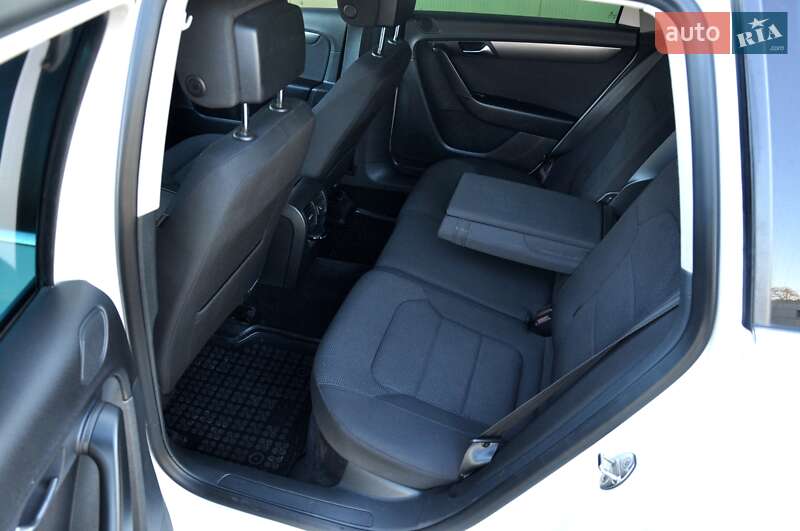 Универсал Volkswagen Passat 2011 в Львове фото 19 Универсал Volkswagen Passat 2011 в Львове