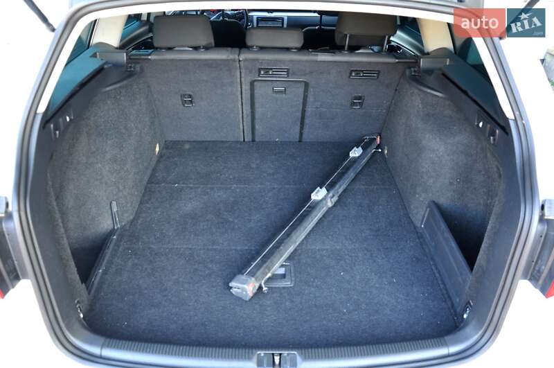 Универсал Volkswagen Passat 2011 в Львове фото 21 Универсал Volkswagen Passat 2011 в Львове