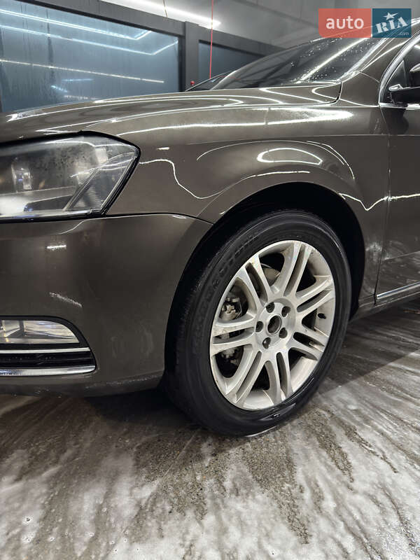 Универсал Volkswagen Passat 2013 в Черкассах