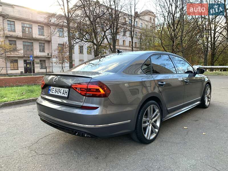 Седан Volkswagen Passat 2017 в Кривом Роге