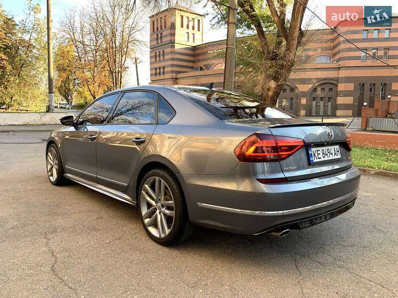 Седан Volkswagen Passat 2017 в Кривом Роге