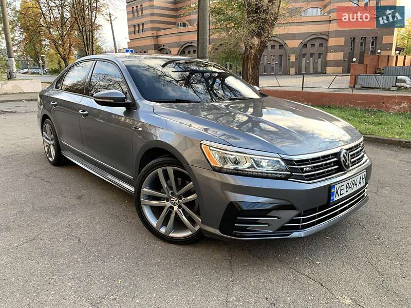 Седан Volkswagen Passat 2017 в Кривом Роге