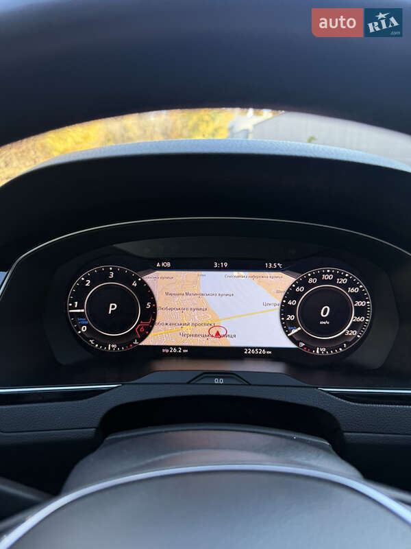 Седан Volkswagen Passat 2018 в Днепре