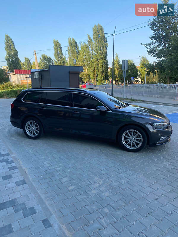 Универсал Volkswagen Passat 2020 в Вараше фото 13 Универсал Volkswagen Passat 2020 в Вараше