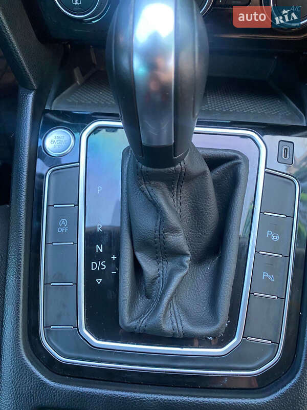 Универсал Volkswagen Passat 2020 в Вараше фото 24 Универсал Volkswagen Passat 2020 в Вараше