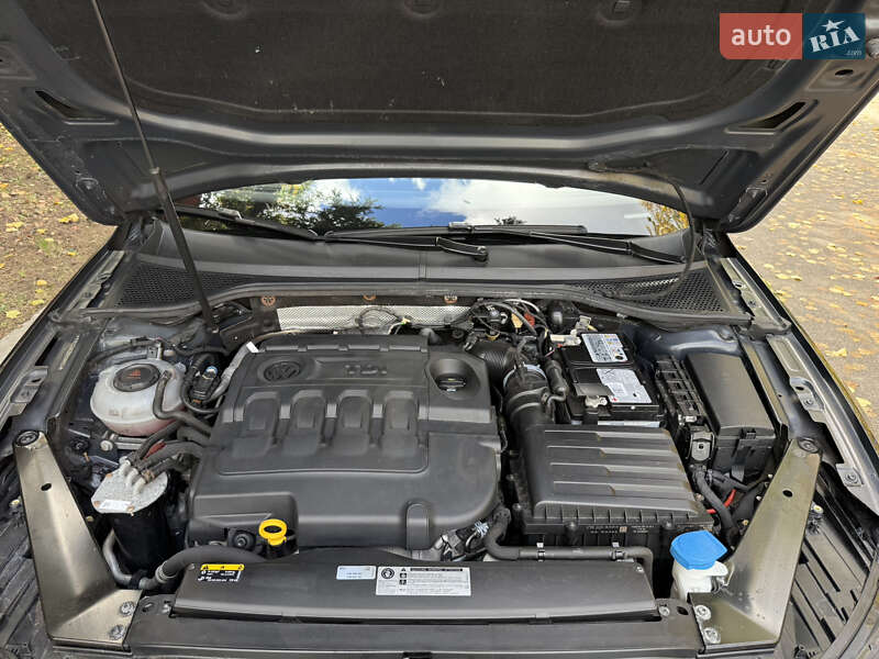 Универсал Volkswagen Passat 2019 в Броварах фото 41 Универсал Volkswagen Passat 2019 в Броварах
