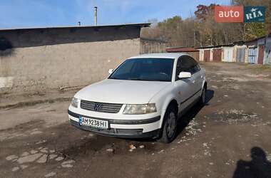 Седан Volkswagen Passat 1997 в Житомирі