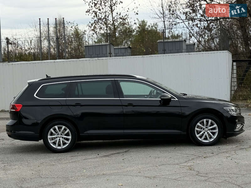 Универсал Volkswagen Passat 2020 в Бердичеве фото 7 Универсал Volkswagen Passat 2020 в Бердичеве