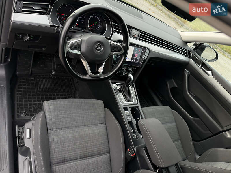 Универсал Volkswagen Passat 2020 в Бердичеве фото 30 Универсал Volkswagen Passat 2020 в Бердичеве