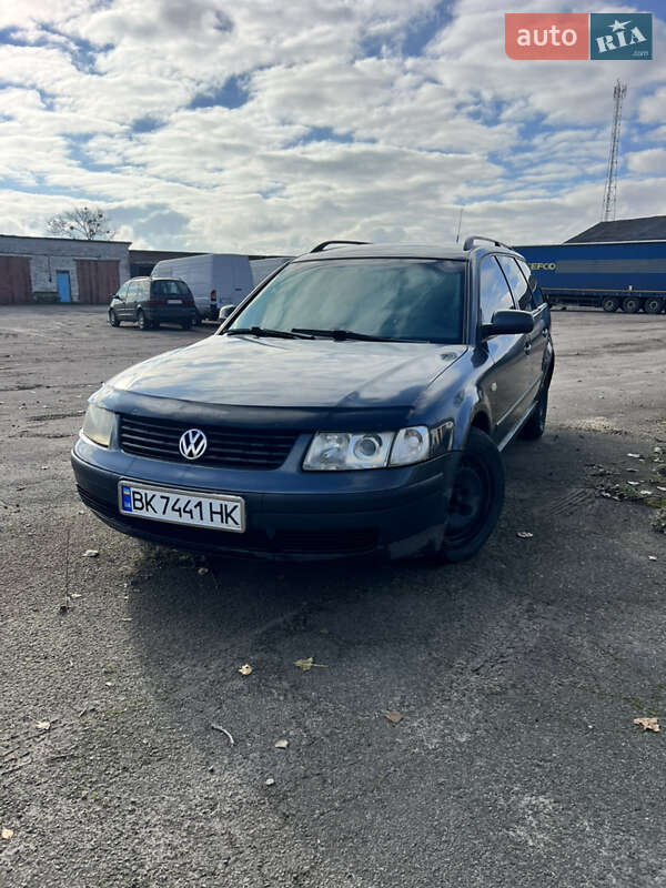 Универсал Volkswagen Passat 2000 в Сарнах фото Универсал Volkswagen Passat 2000 в Сарнах
