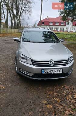 Універсал Volkswagen Passat 2014 в Чернівцях
