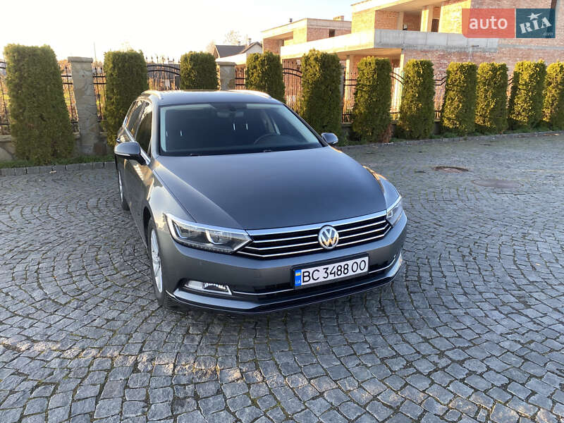 Универсал Volkswagen Passat 2015 в Жовкве