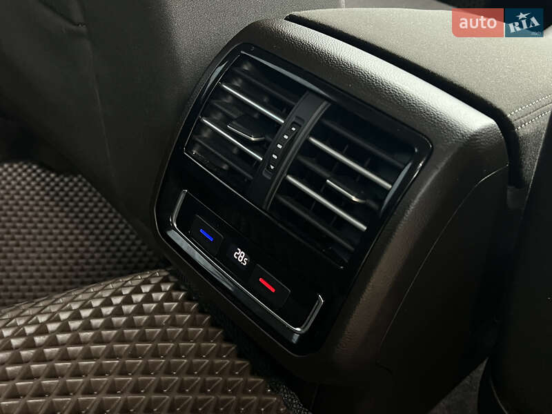 Універсал Volkswagen Passat 2015 в Миколаєві