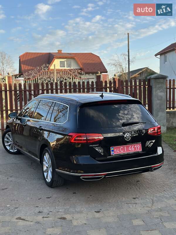 Универсал Volkswagen Passat 2019 в Стрые