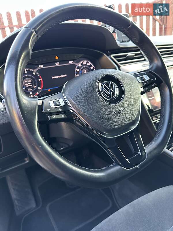 Универсал Volkswagen Passat 2019 в Стрые