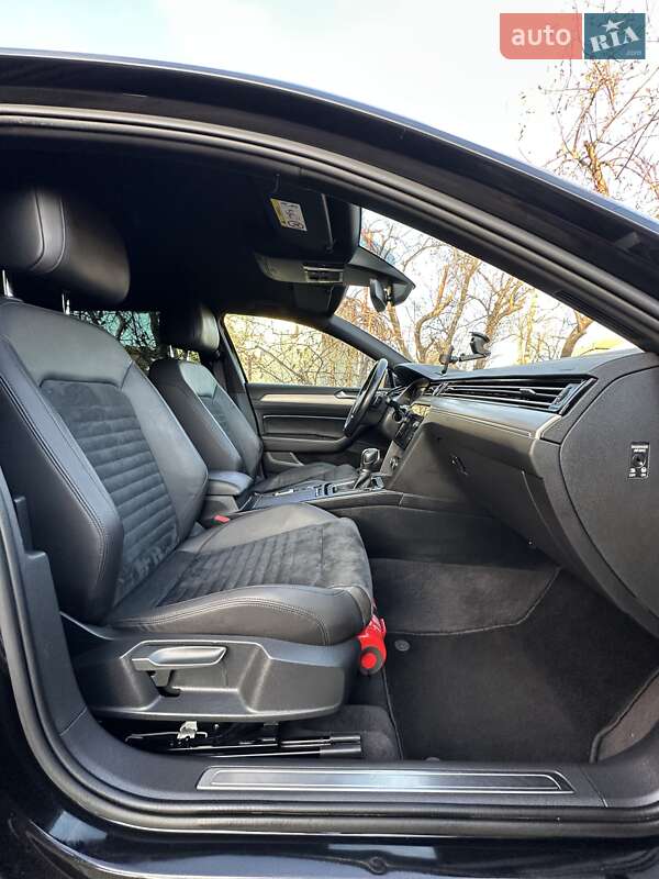 Универсал Volkswagen Passat 2019 в Стрые