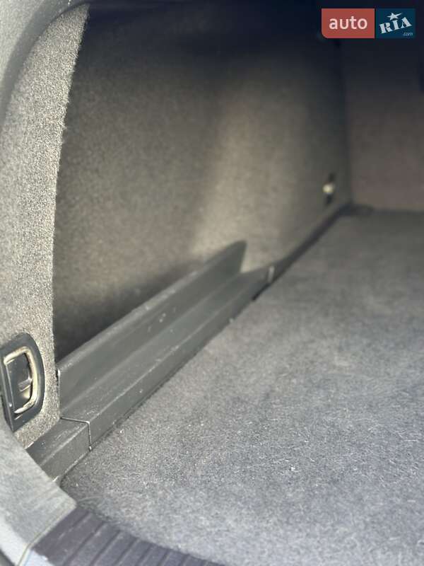 Универсал Volkswagen Passat 2019 в Стрые