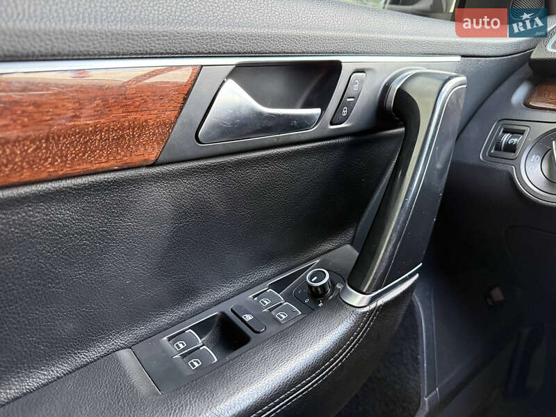 Седан Volkswagen Passat 2011 в Житомире фото 16 Седан Volkswagen Passat 2011 в Житомире