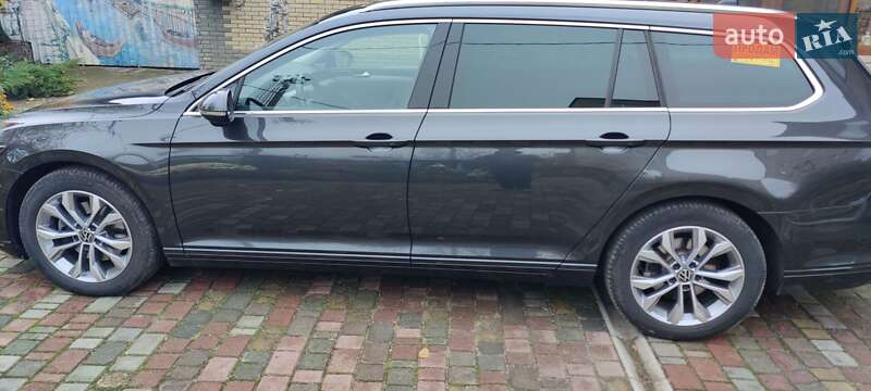 Универсал Volkswagen Passat 2020 в Краснограде фото 47 Универсал Volkswagen Passat 2020 в Краснограде