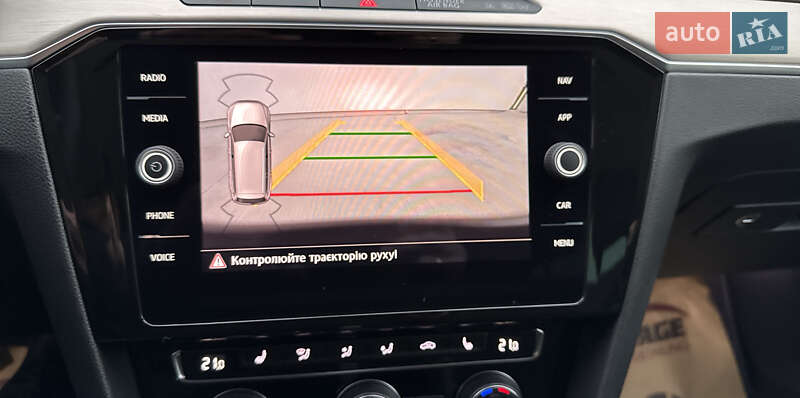 Универсал Volkswagen Passat 2018 в Луцке фото 29 Универсал Volkswagen Passat 2018 в Луцке