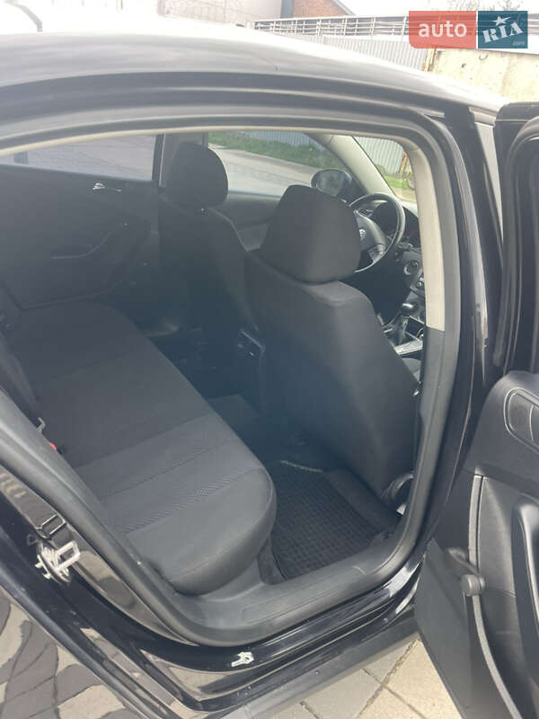 Седан Volkswagen Passat 2007 в Стрые