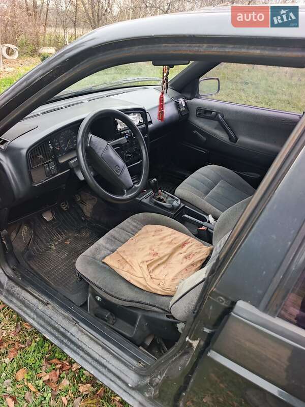 Седан Volkswagen Passat 1989 в Богородчанах