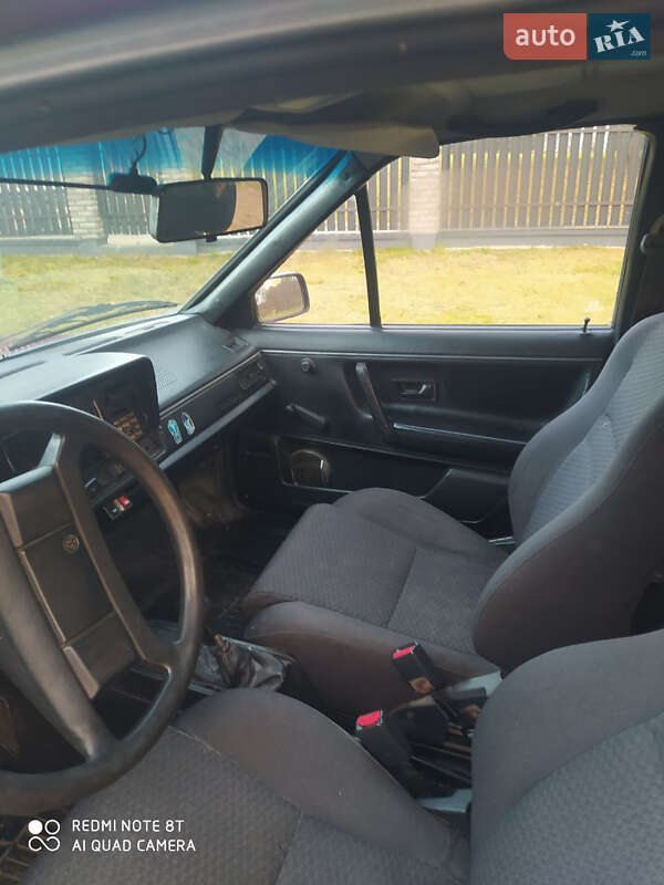 Универсал Volkswagen Passat 1987 в Новояворовске фото 5 Универсал Volkswagen Passat 1987 в Новояворовске