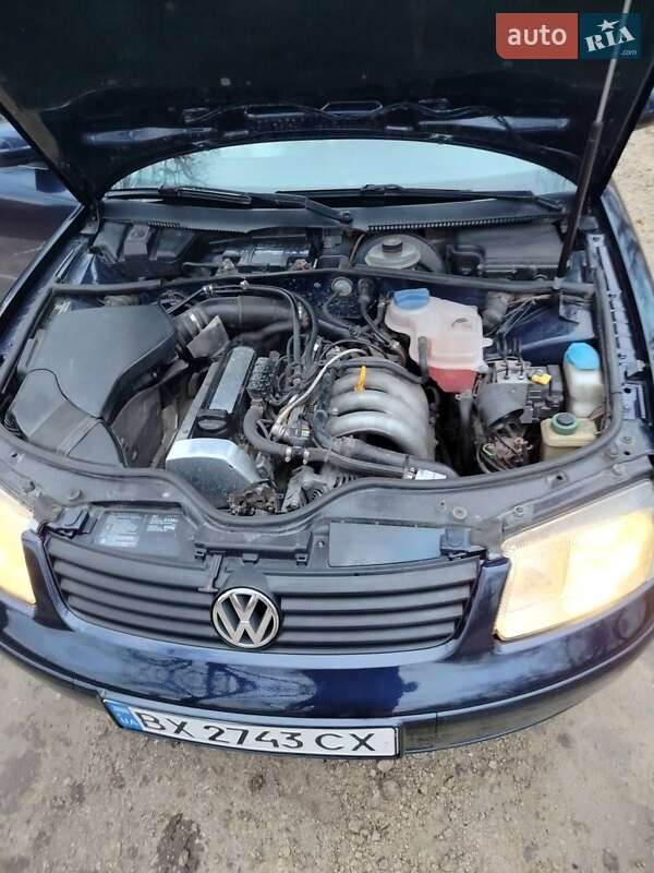 Седан Volkswagen Passat 1997 в Городку