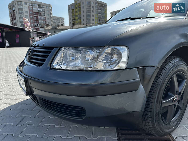 Универсал Volkswagen Passat 1999 в Львове