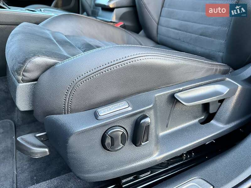 Универсал Volkswagen Passat 2017 в Киеве