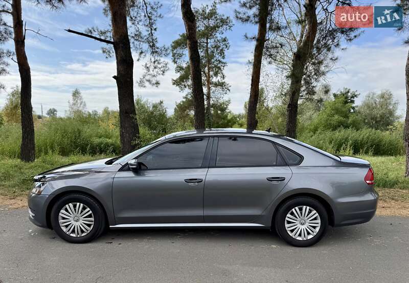 Седан Volkswagen Passat 2014 в Києві