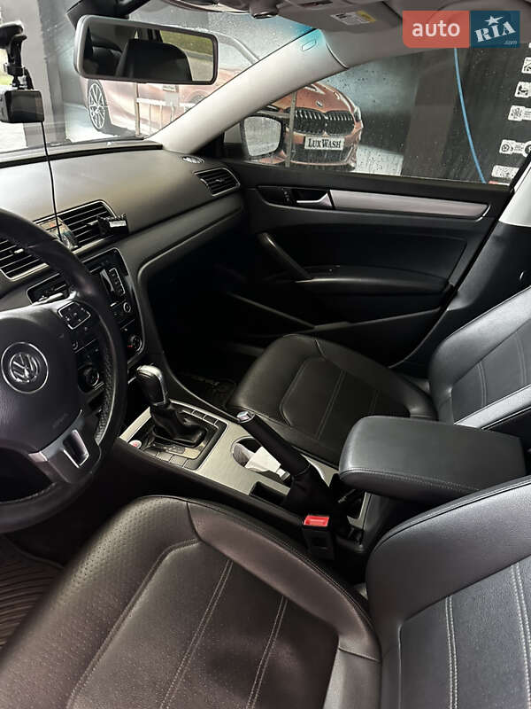Седан Volkswagen Passat 2015 в Кривому Розі