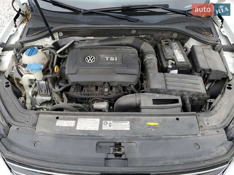 Седан Volkswagen Passat 2017 в Киеве