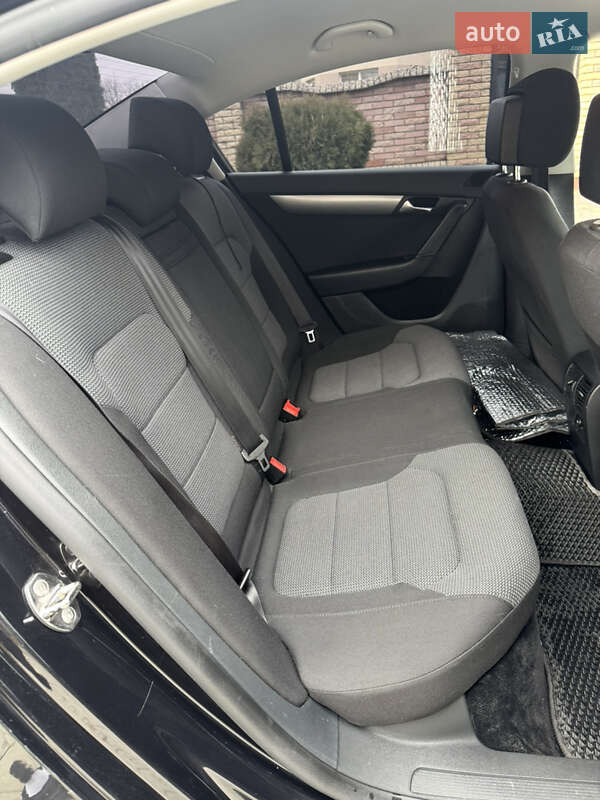 Седан Volkswagen Passat 2011 в Черновцах фото 18 Седан Volkswagen Passat 2011 в Черновцах