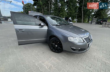 Седан Volkswagen Passat 2006 в Львові