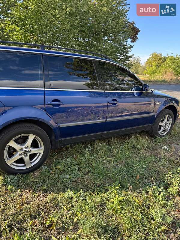 Универсал Volkswagen Passat 2003 в Киеве