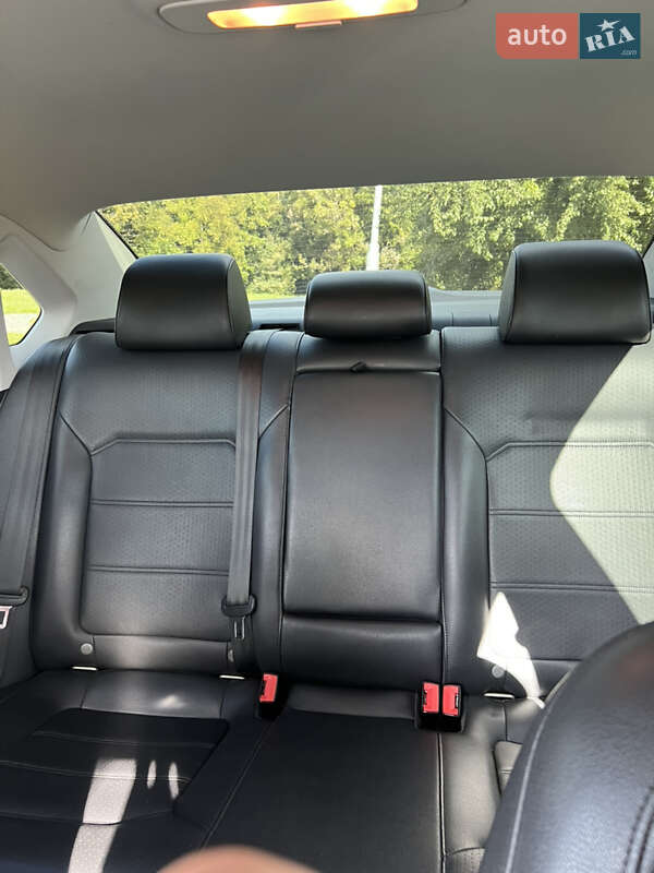 Седан Volkswagen Passat 2015 в Виннице фото 19 Седан Volkswagen Passat 2015 в Виннице