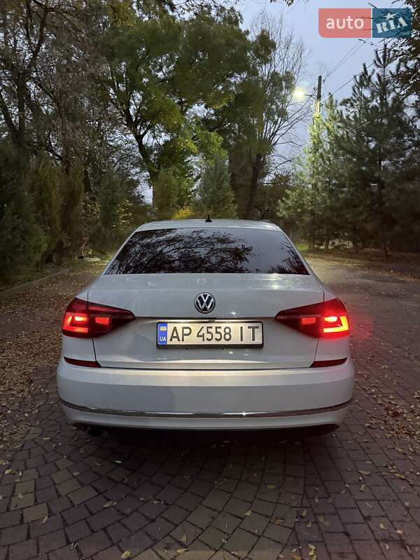 Седан Volkswagen Passat 2017 в Запорожье