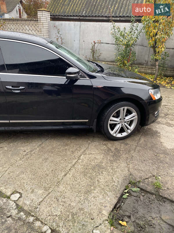 Седан Volkswagen Passat 2013 в Умані