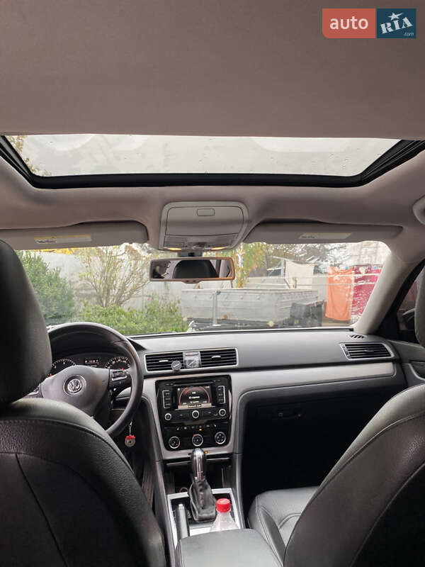 Седан Volkswagen Passat 2013 в Умані
