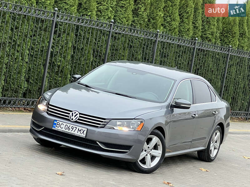 Седан Volkswagen Passat 2013 в Одессе