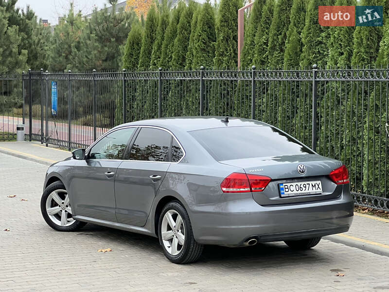 Седан Volkswagen Passat 2013 в Одессе