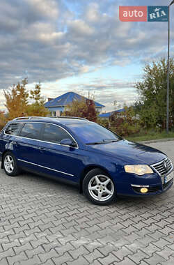Универсал Volkswagen Passat 2005 в Ивано-Франковске