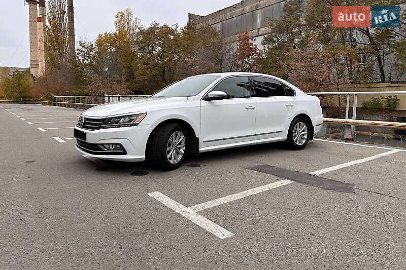 Седан Volkswagen Passat 2017 в Киеве фото 5 Седан Volkswagen Passat 2017 в Киеве