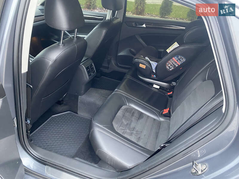 Седан Volkswagen Passat 2013 в Киеве фото 8 Седан Volkswagen Passat 2013 в Киеве